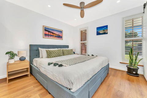 Redbrick Retreat - Generous Coastal Escape - Accommodation Cooktown 2