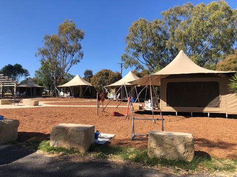 Reflections Lake Keepit - Holiday Park - Accommodation Cooktown 1