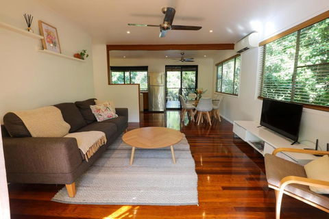 Regent Bower Cottage - Accommodation Cooktown 1