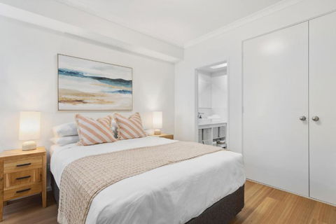 REGL20/11 - Regal In East Perth - Accommodation Cooktown 2