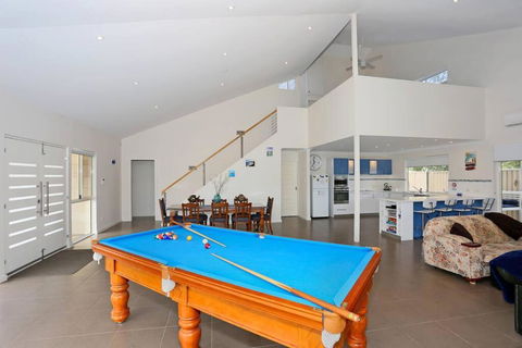 Relax At Falcon By The Bay - Accommodation Cooktown 0