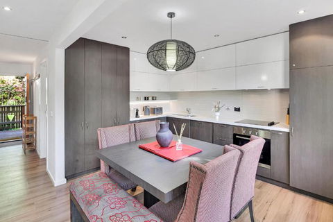 Ren Basera - Accommodation Cooktown 1