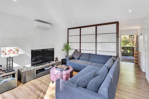 Ren Basera - Accommodation Cooktown 2