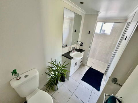 Resort Style Holiday Unit - Accommodation Cooktown 2