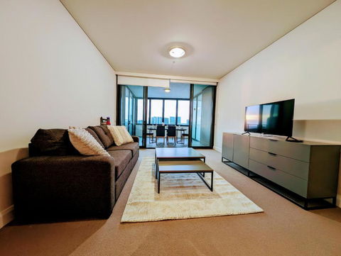 Rhodes Two Bedroom Apartment With Fantastic Water View - Accommodation Cooktown 2