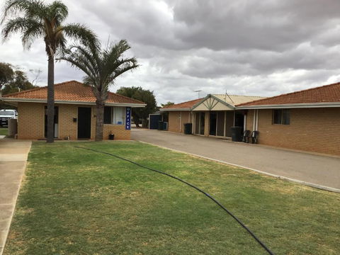 Rhodeside Lodge - Accommodation Cooktown 0