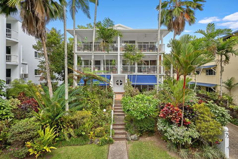 Ribbons Beachfront Apartments Clifton Beach - Accommodation Cooktown 0