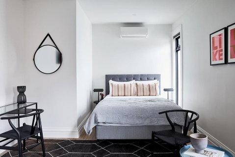 Richmond Studios By Short & Long Stays - Accommodation Cooktown 3