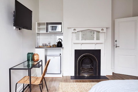 Richmond Studios By Short & Long Stays - Accommodation Cooktown 2