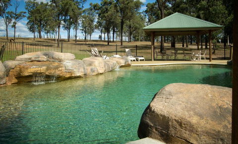 RidgeView - Accommodation Cooktown 3