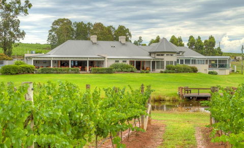 RidgeView - Accommodation Cooktown 0