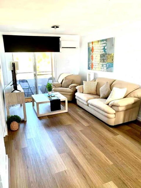 Right In Fremantle - Accommodation Cooktown 0