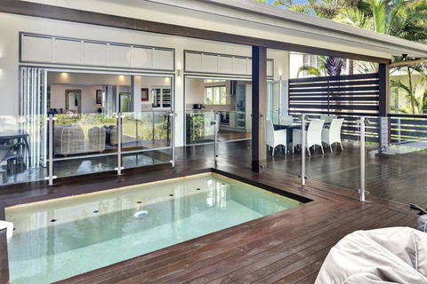 Ripples On The Beach - Beachfront Mission Beach - Accommodation Cooktown 0