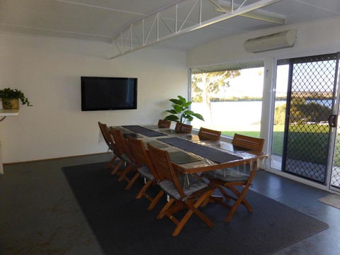 Riverfront Holiday House - Accommodation Cooktown 1