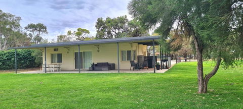 Riversands Rest Accommodation Paringa - River Box Cottage - Accommodation Cooktown 0
