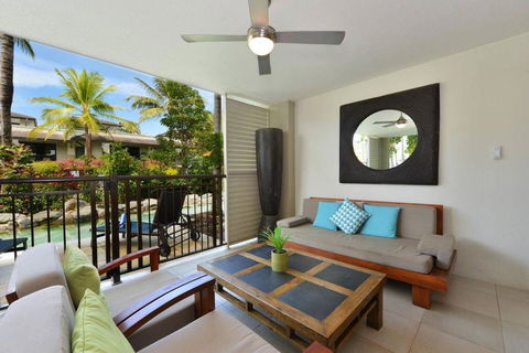 Resort-style Swim Out - A True Tropical Oasis - Accommodation Cooktown 1