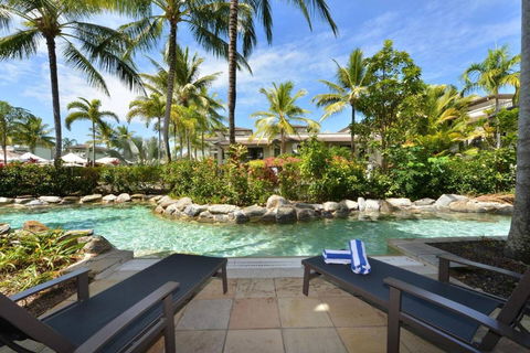 Resort-style Swim Out - A True Tropical Oasis - Accommodation Cooktown 0