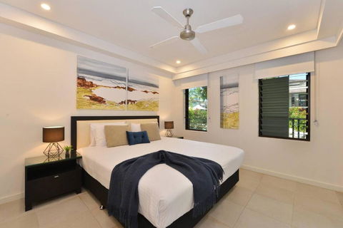 Resort-style Swim Out - A True Tropical Oasis - Accommodation Cooktown 2