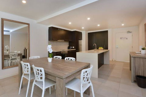 Resort-style Swim Out - A True Tropical Oasis - Accommodation Cooktown 3