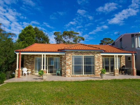 Salamander Beach Front - Accommodation Cooktown 1