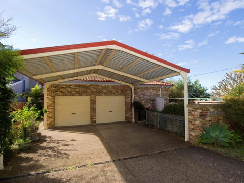 Salamander Beach Front - Accommodation Cooktown 2