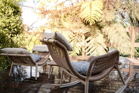 Romantic Garden Cottage With Home Cinema - Accommodation Cooktown 2