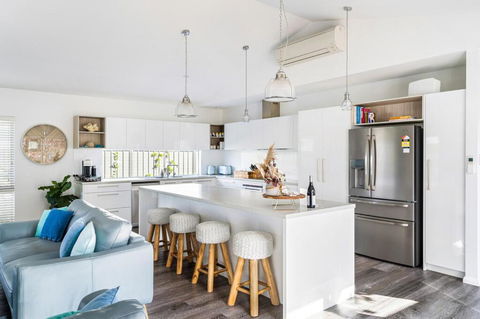 Ryze N Shine I Private Properties - Accommodation Cooktown 3