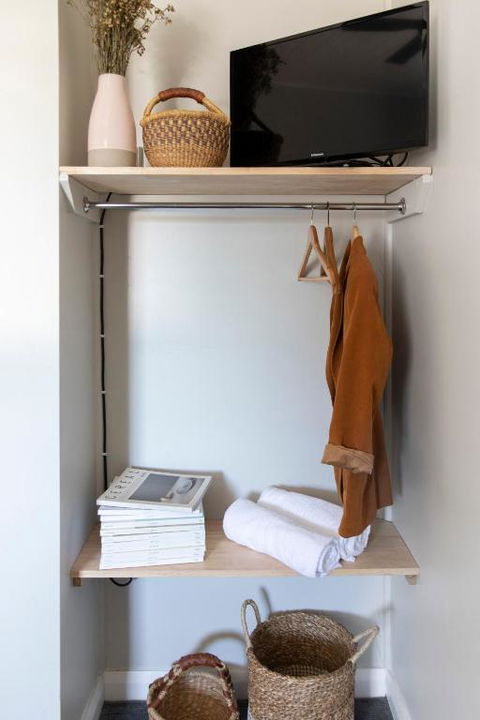 Robertson Public House And Kitchen - Accommodation Cooktown 3