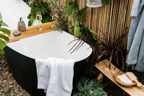 Romantic Retreat In Mornington Peninsula Heartland - Accommodation Cooktown 3