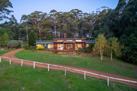 Roo Corner I Private Properties - Accommodation Cooktown 0