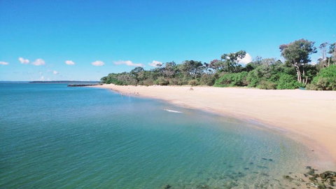 Rosalynda- Luxury Beachfront 3 BR Townhouse - Accommodation Cooktown 2