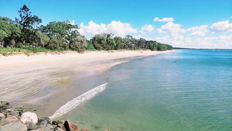 Rosalynda- Luxury Beachfront 3 BR Townhouse - Accommodation Cooktown 1