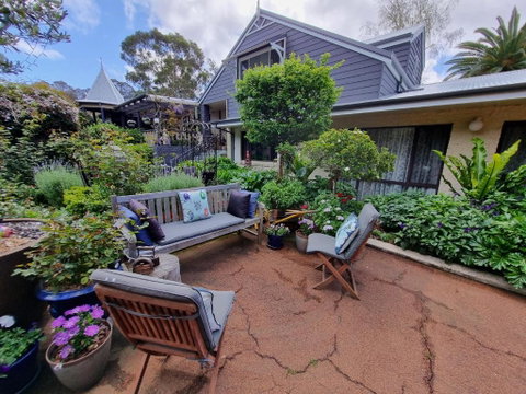 Rosewood Guesthouse - Accommodation Cooktown 3