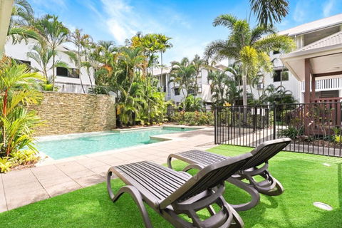 Royal Pavilions 8 - Accommodation Cooktown 1