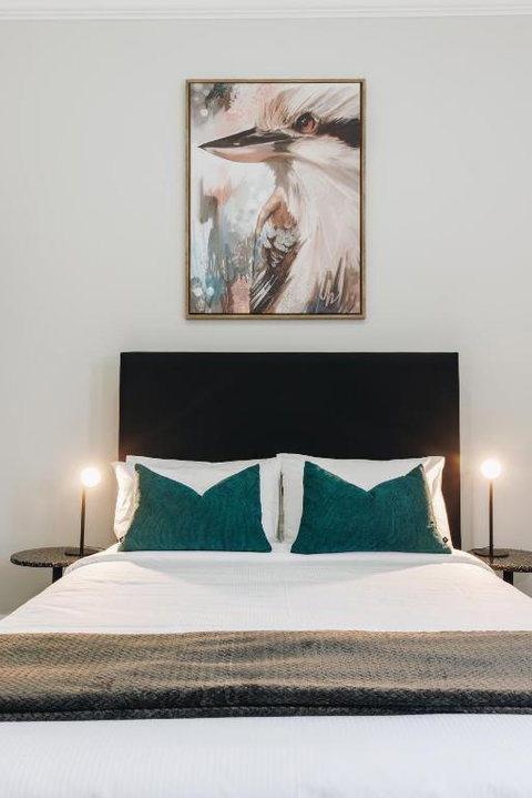 Royal Hotel Wyong - Accommodation Cooktown 1