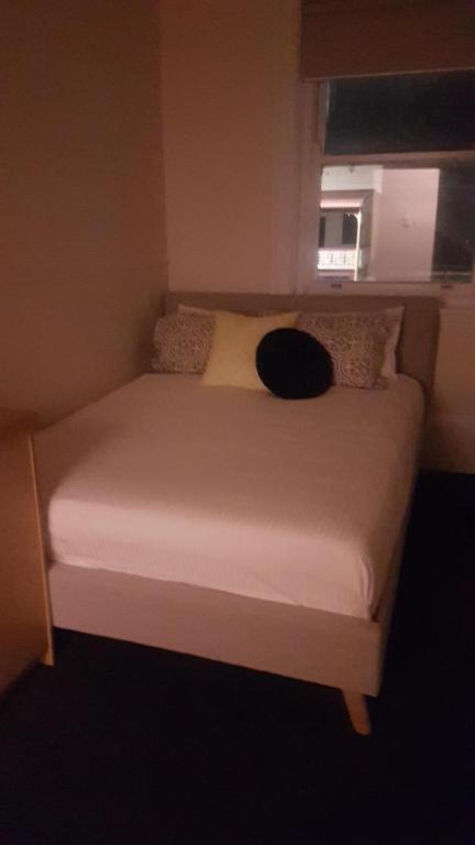 Royal Hotel Yass - Accommodation Cooktown 0