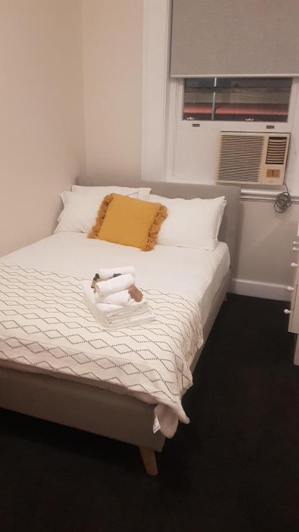 Royal Hotel Yass - Accommodation Cooktown 2