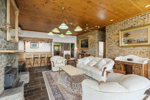 Rustic Cottage - Accommodation Cooktown 1