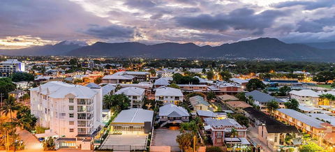Rydges Esplanade Resort Cairns - Accommodation Cooktown 3