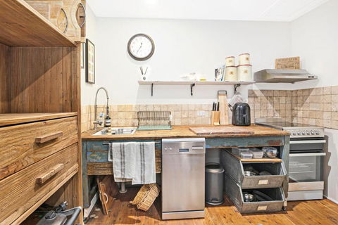 Saint Eloi Le Jardin - Accommodation Cooktown 3