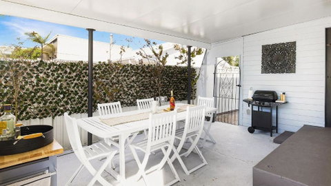 Salamander Sweet Foreshore Drive - Accommodation Cooktown 0