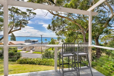 Sally Beach House With Ocean Views - Accommodation Cooktown 0