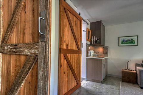 SALT Luxury Couples Bungalow - Accommodation Cooktown 2