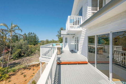 Salt Spray - Accommodation Cooktown 2