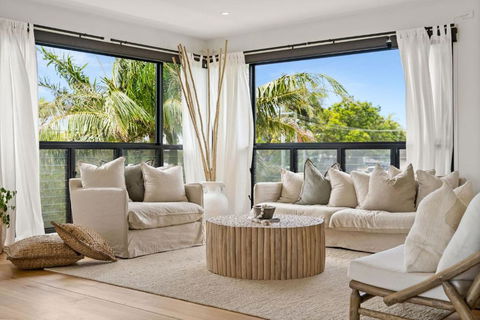 Salta - Accommodation Cooktown 1