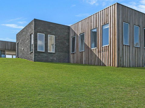 Saltwater Lodge - Accommodation Cooktown 2