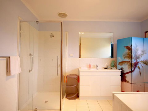 Salty Air Apartments Kingscote Kangaroo Island - Accommodation Cooktown 2