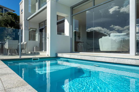 Salty Kiss I Private Properties - Accommodation Cooktown 3