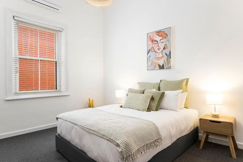 Salty Pines - 3BR House Glenelg South - Accommodation Cooktown 2