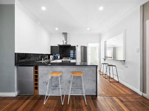 Salty Sea Cottage - Accommodation Cooktown 0